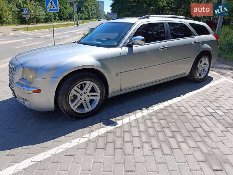 Универсал Chrysler 300C 2007 в Киеве