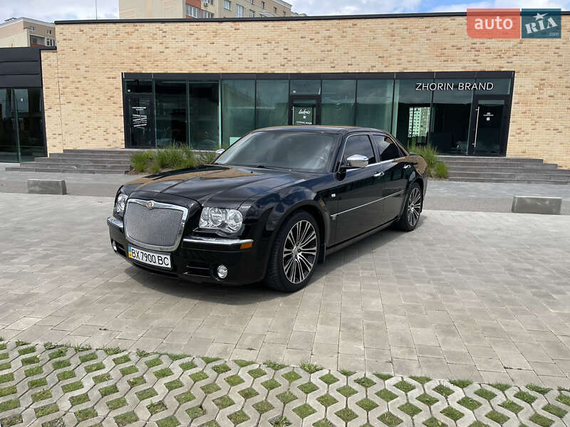 Седан Chrysler 300C 2006 в Хмельницком