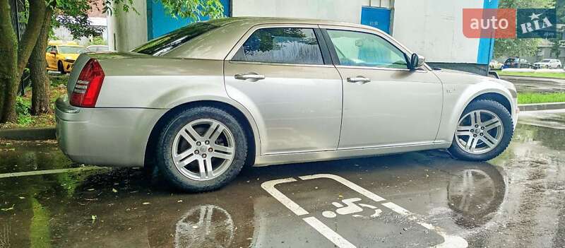 Седан Chrysler 300C 2006 в Броварах
