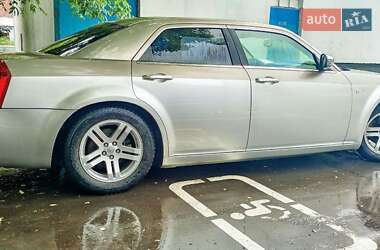 Седан Chrysler 300C 2006 в 