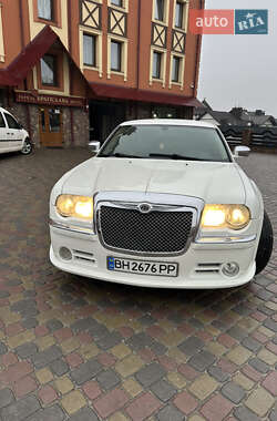 Лимузин Chrysler 300C 2005 в Тернополе