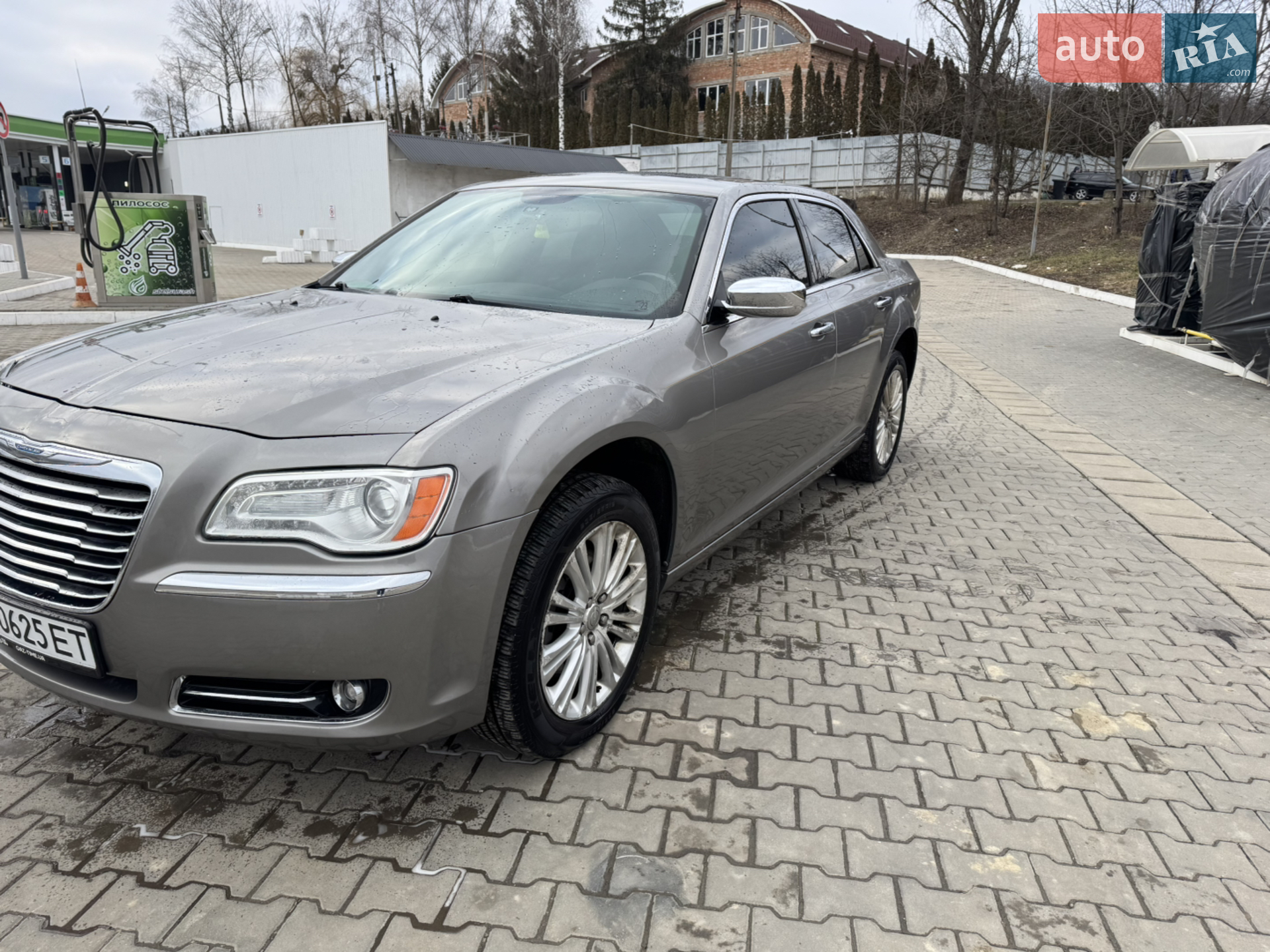 2014 Chrysler 300C - мініатюра 2