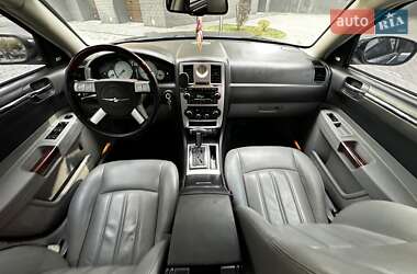 Седан Chrysler 300C 2006 в Ивано-Франковске