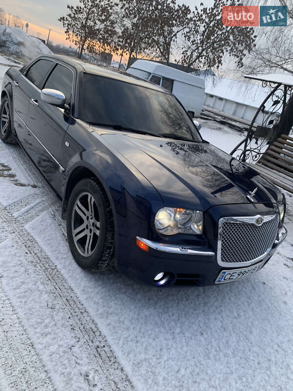 Седан Chrysler 300C 2005 в Черновцах