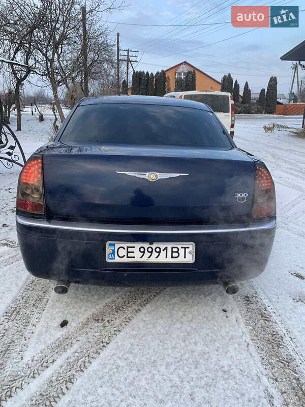 Седан Chrysler 300C 2005 в Черновцах