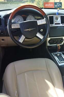 Седан Chrysler 300C 2006 в 