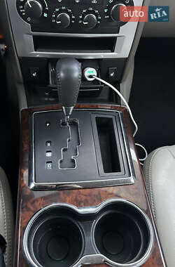 Седан Chrysler 300C 2008 в 
