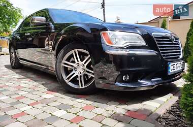 Седан Chrysler 300C 2012 в 