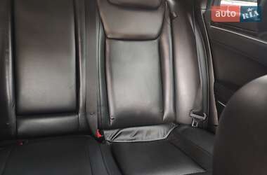 Седан Chrysler 300C 2012 в 