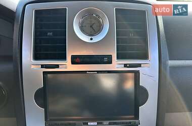 Седан Chrysler 300C 2006 в 