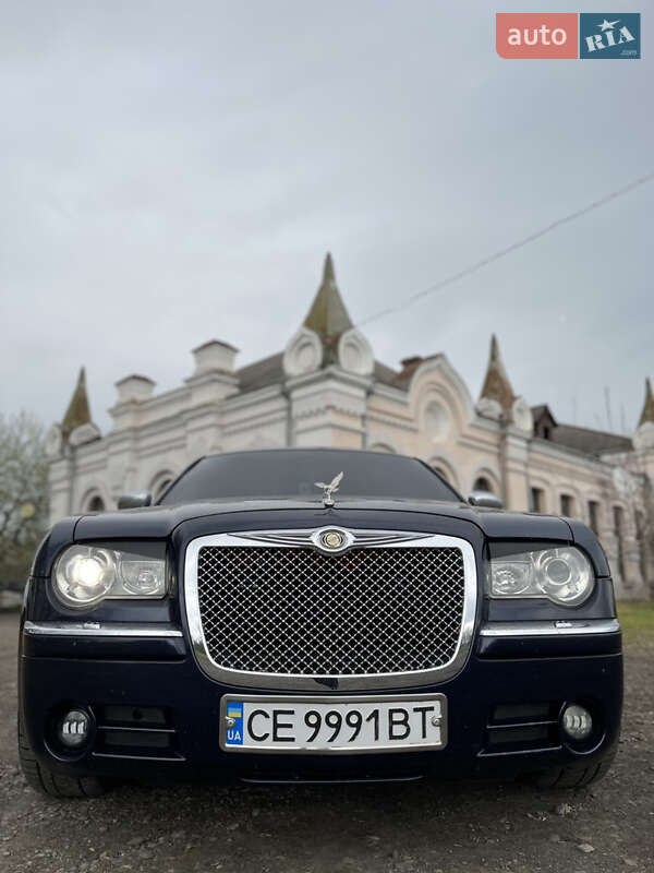 Седан Chrysler 300C 2005 в Черновцах