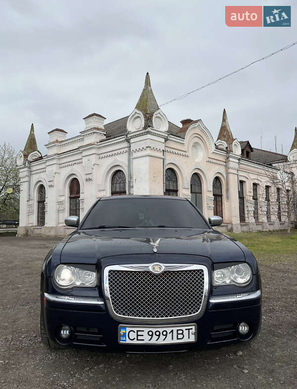 Седан Chrysler 300C 2005 в Черновцах