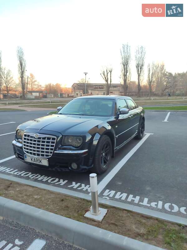 Седан Chrysler 300C 2005 в Чернигове