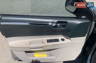 Седан Chrysler 300C 2006 в 
