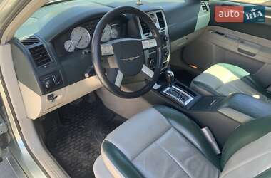 Седан Chrysler 300C 2006 в 