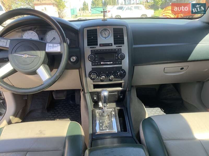 Седан Chrysler 300C 2006 в Конотопе