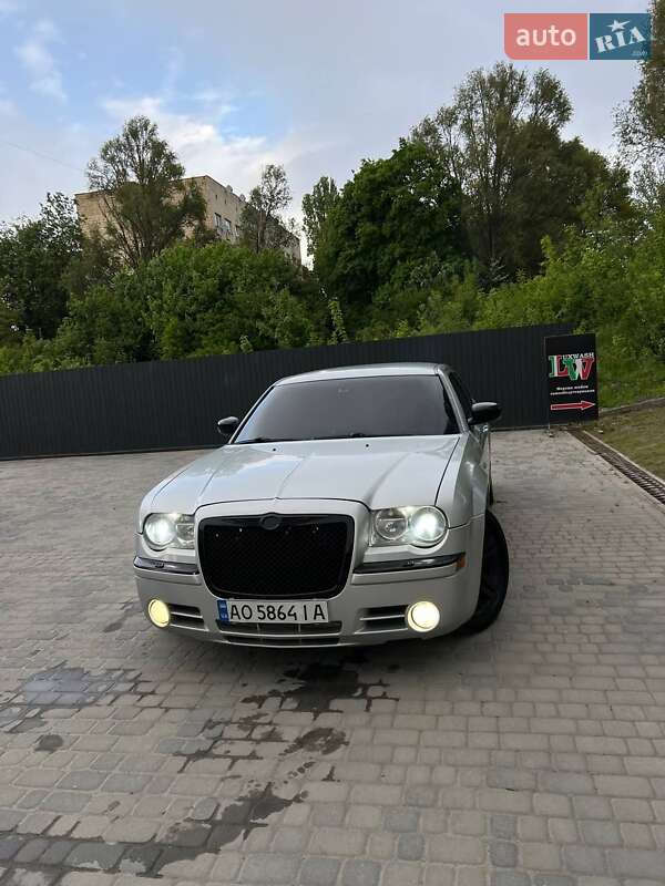 Седан Chrysler 300C 2006 в Тернополі