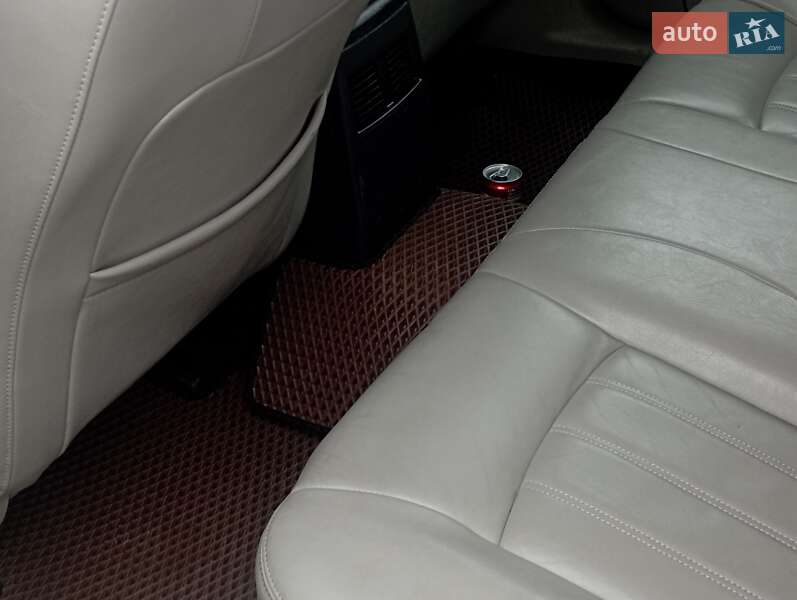 Седан Chrysler 300C 2006 в Дрогобичі