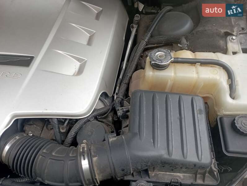 Седан Chrysler 300C 2006 в Дрогобичі