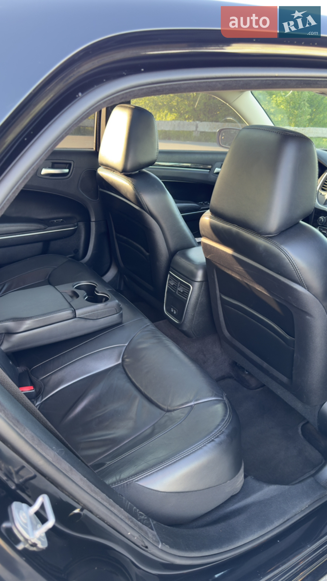2016 Chrysler 300C - мініатюра 19