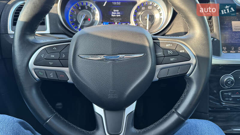 Седан Chrysler 300C 2016 в Ковеле