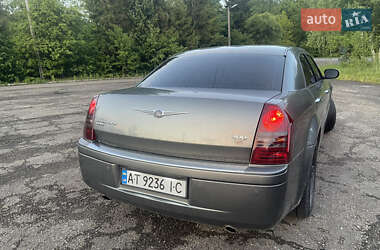Седан Chrysler 300C 2006 в 