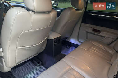 Седан Chrysler 300C 2006 в 
