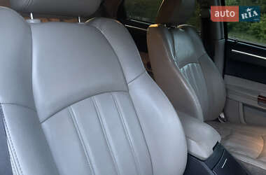Седан Chrysler 300C 2006 в 