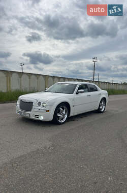 Седан Chrysler 300C 2004 в Калуші