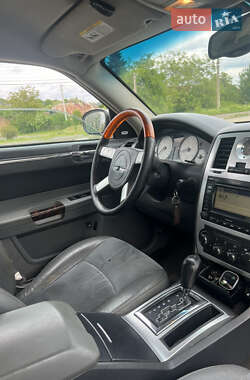 Седан Chrysler 300C 2004 в 