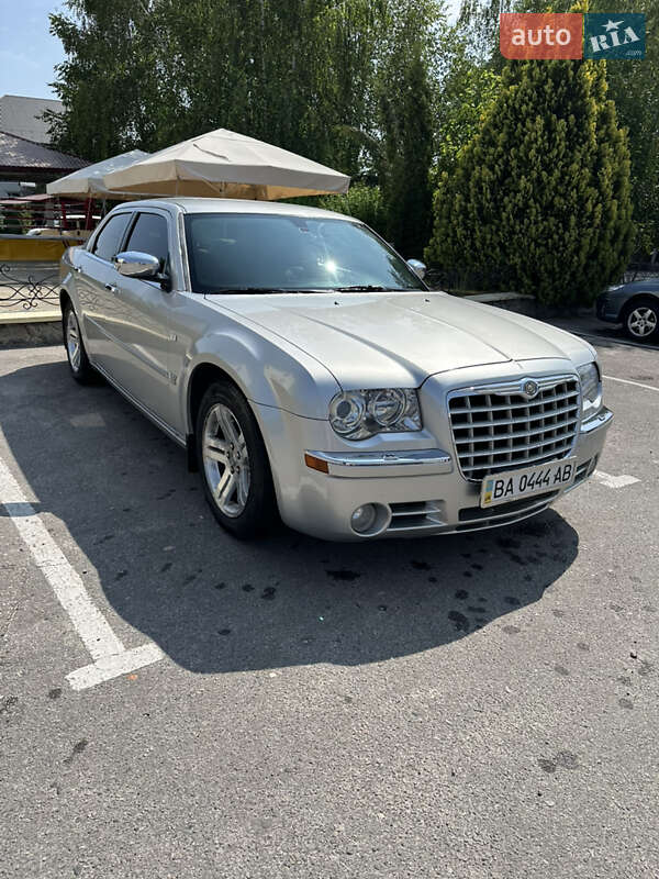 Седан Chrysler 300C 2007 в Светловодске фото 10 Седан Chrysler 300C 2007 в Светловодске