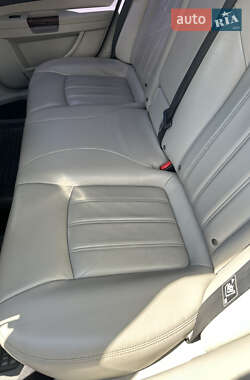 Седан Chrysler 300C 2006 в 