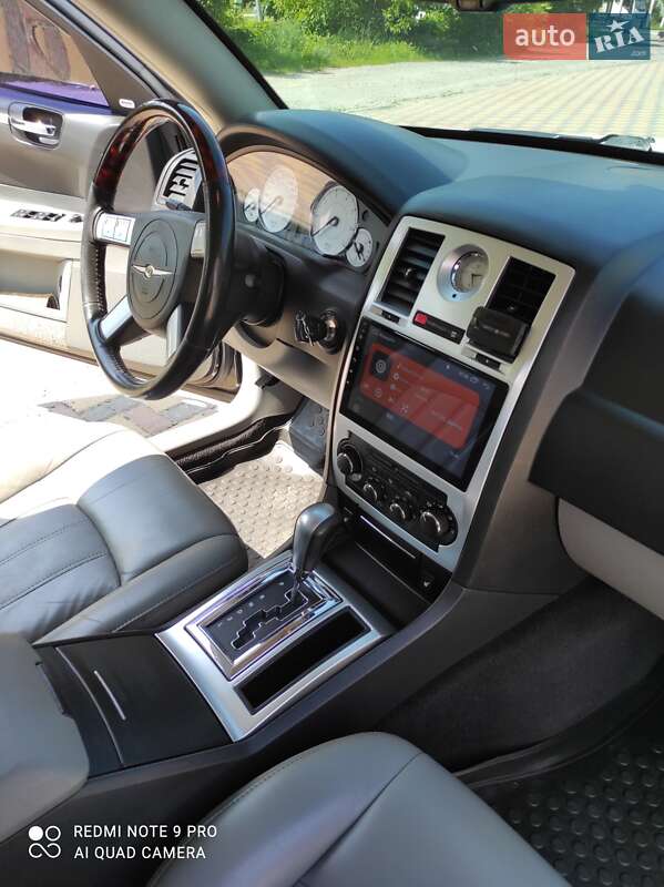 Седан Chrysler 300C 2005 в Гайсину фото 21 Седан Chrysler 300C 2005 в Гайсину