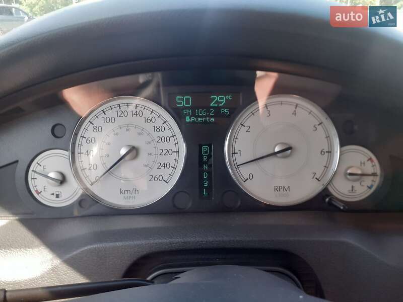 Седан Chrysler 300C 2004 в Кропивницком