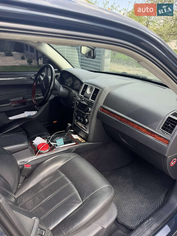 Седан Chrysler 300C 2008 в Киеве