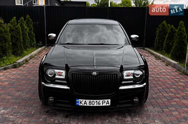 Седан Chrysler 300C 2004 в 