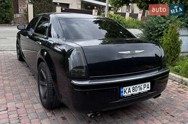 Седан Chrysler 300C 2004 в 