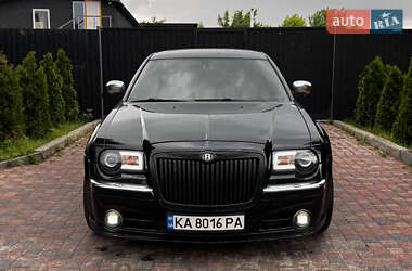 Седан Chrysler 300C 2004 в 