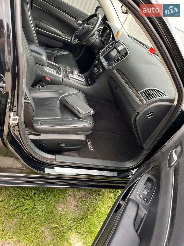 Седан Chrysler 300C 2017 в Борисполе