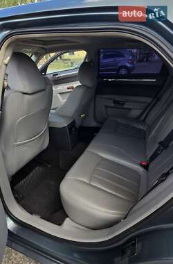 Седан Chrysler 300C 2006 в 