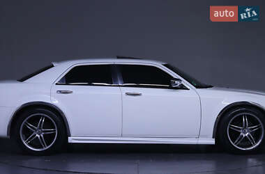 Седан Chrysler 300C 2005 в 