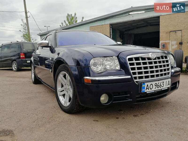 Универсал Chrysler 300C 2006 в Белогородке