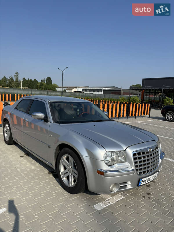 Седан Chrysler 300C 2005 в 
