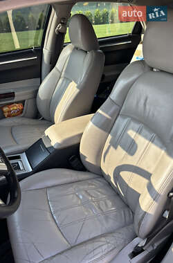 Седан Chrysler 300C 2005 в 