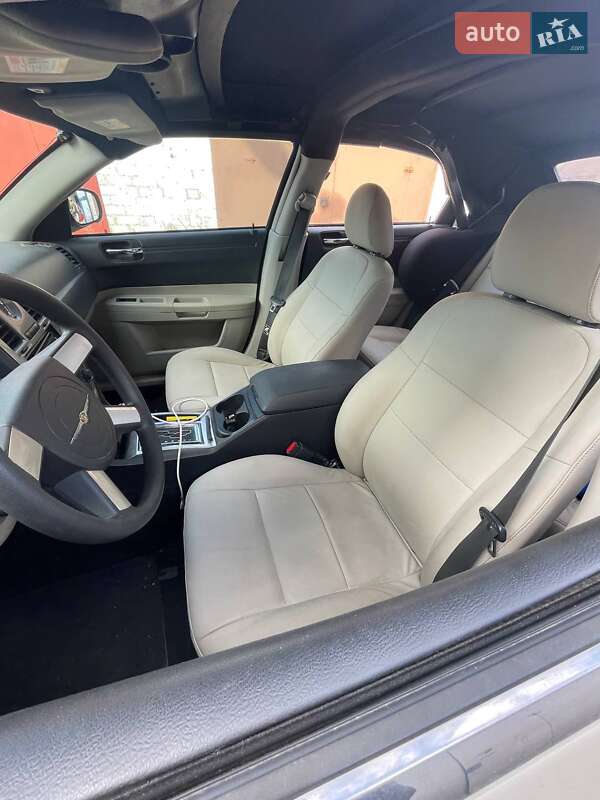 Кабриолет Chrysler 300C 2007 в Киеве