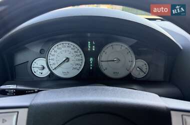 Седан Chrysler 300C 2006 в 