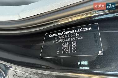 Седан Chrysler 300C 2006 в 