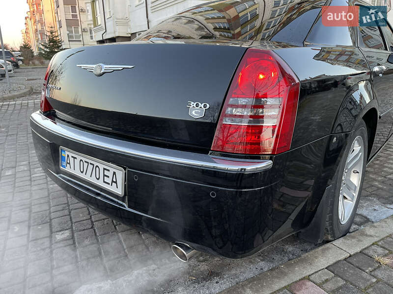 Седан Chrysler 300C 2007 в Івано-Франківську