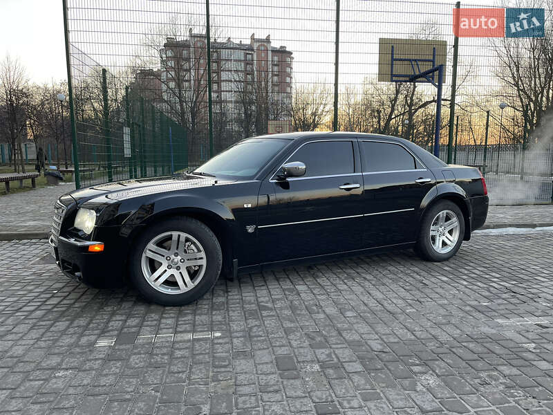 Седан Chrysler 300C 2007 в Івано-Франківську