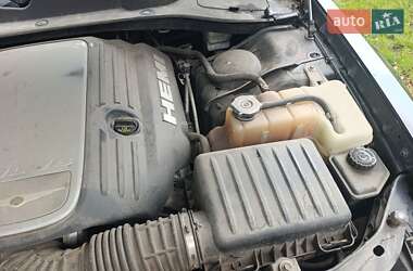 Седан Chrysler 300C 2006 в 